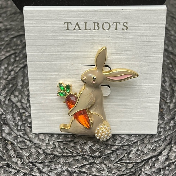 Talbots Gold Bunny Brooch with Orange Carrot and Pearl - Picture 1 of 1